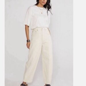 NWT Anthropologie Etica's Laura trouser in natural. Size 27